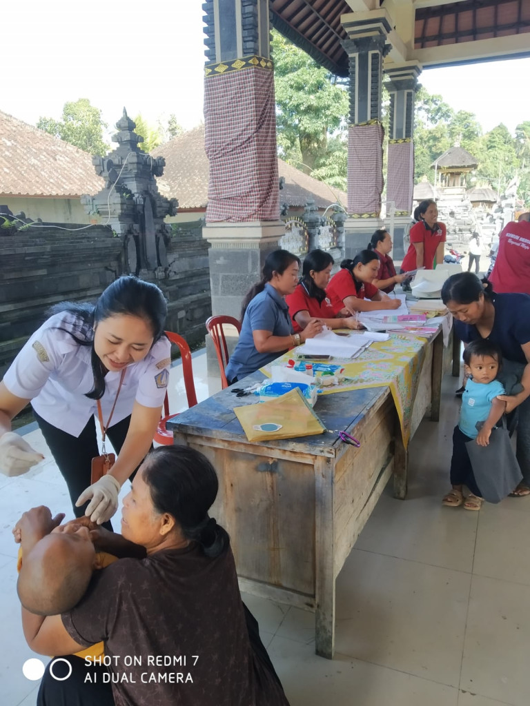 Pelaksanaan Kegiatan Posyandu Balita, Lansia Banjar Dinas Balangan Desa Kuwum